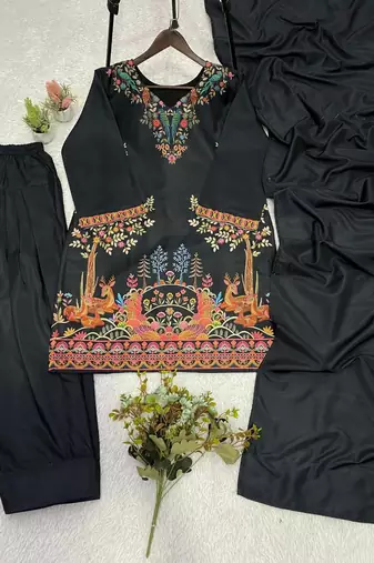 Black silk blend embroidered farshi salwar kameez