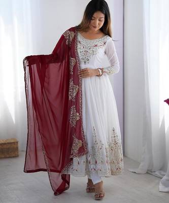 White georgette embroidered flared gown set 3