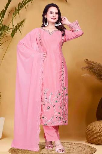 Pink silk blend embroidered kurta set
