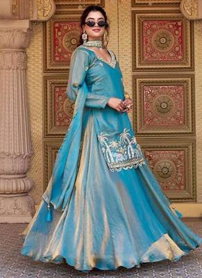 Blue silk blend embroidered kurta lehenga set 2