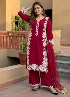 Red silk blend embroidered palazzo set 2