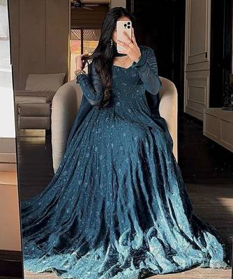 Teal georgette embroidered flared gown set 3