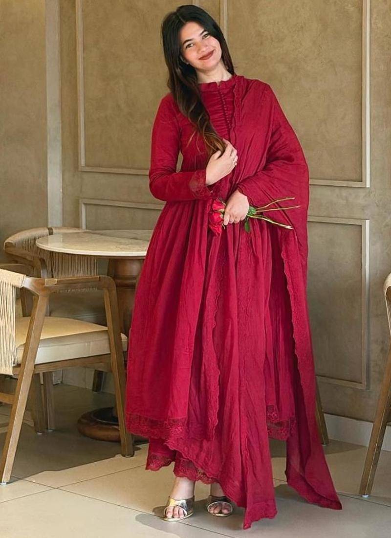 Red silk blend embroidered flared gown set