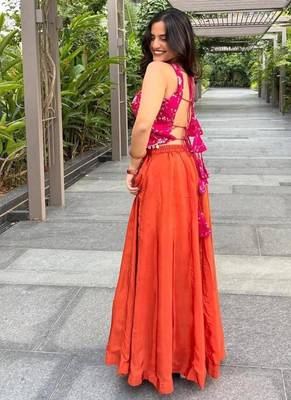 Pink silk blend embroidered sharara set 3
