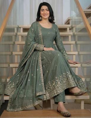 Grey silk blend embroidered anarkali set 2
