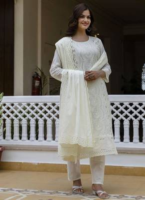 Elegant off white chikankari cotton suit set with dupatta 2