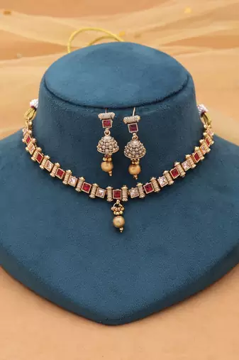 Rani color matte gold kundan necklace set