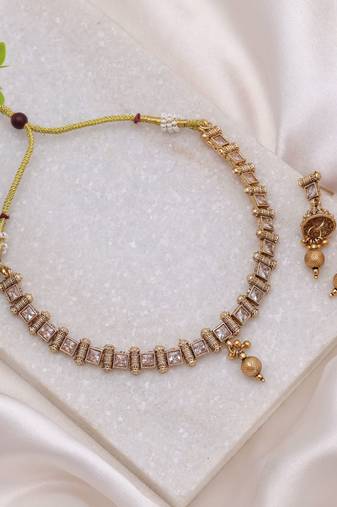 Gold color matte gold kundan necklace set