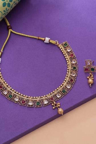Rani & green color gold kundan set