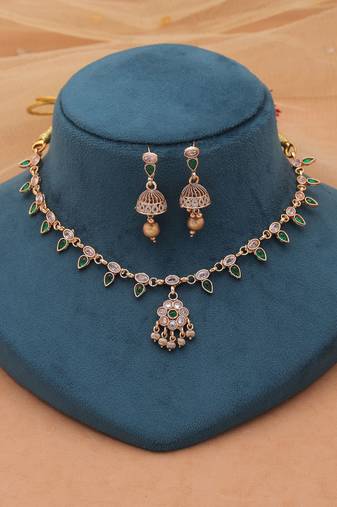 Green color premium kundan necklace set