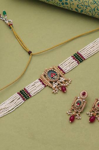 Rani & green color choker kundan set