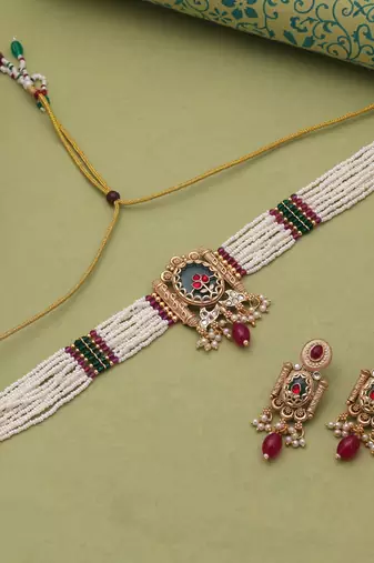 Rani & green color choker kundan set