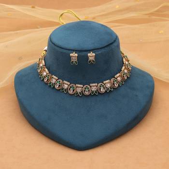 Green color royal kundan necklace set 2