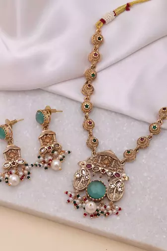 Rama green color kundan necklace set