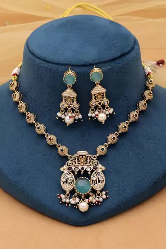 Rama green color kundan necklace set