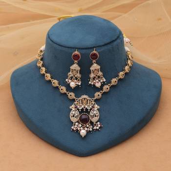 Maroon color matte gold kundan set 2