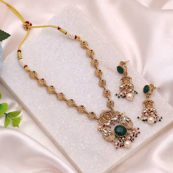 Green color traditional kundan jewelry set 1