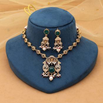 Green color traditional kundan jewelry set 2