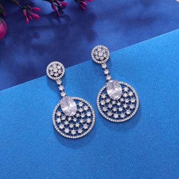 Silver color elegant diamond earrings 2