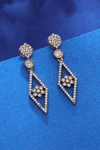 White color crystal diamond earrings
