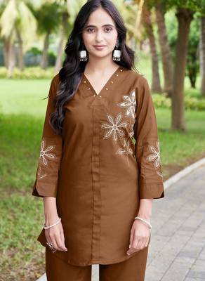 New latest stylish elegant brown embroidered kurti with matching pants co-ord set 2