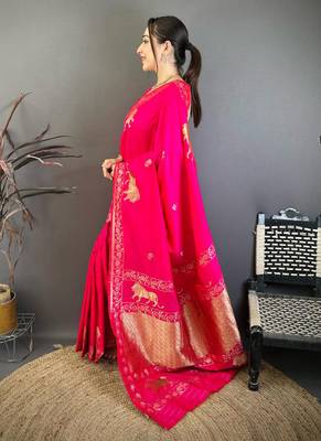 Banarasi silk blend handloom with gold zari saree with blouse 3
