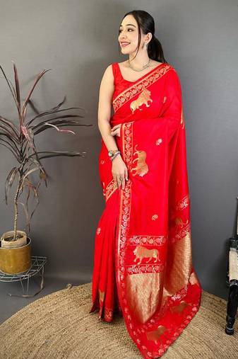 Banarasi pure silk handloom with glod zari saree with blouse