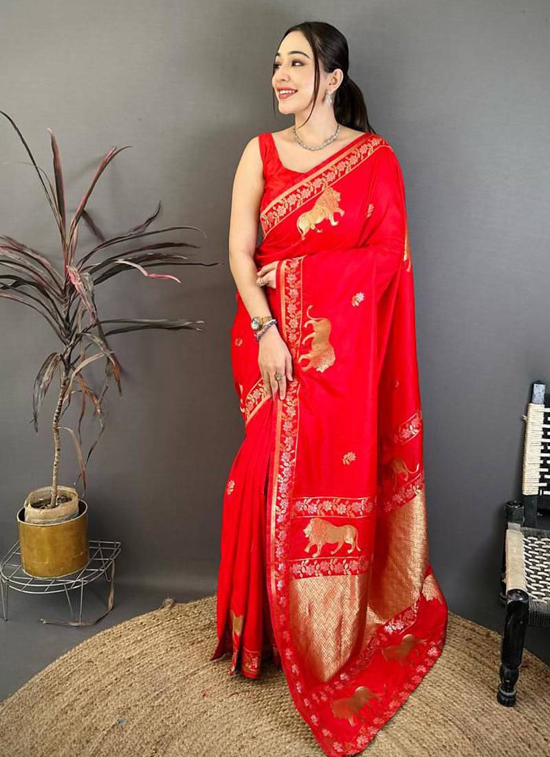 Banarasi pure silk handloom with glod zari saree with blouse