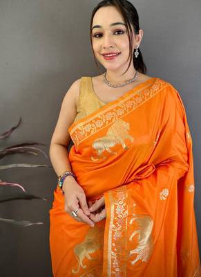 Banarasi silk blend handloom with gold zari saree with blouse 4