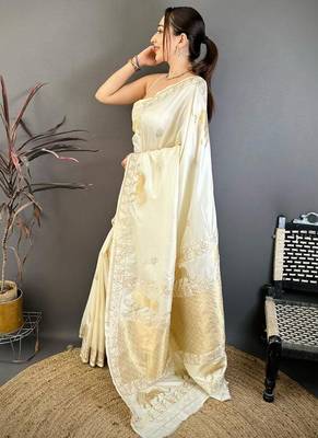 Banarasi silk blend handloom with gold zari saree with blouse 3