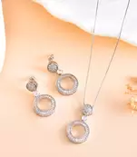 Silver plated  pendant set for  luxurious and premium look