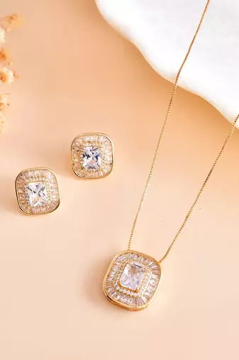square pendant chain with stone – gold finish statement pendant chain for women