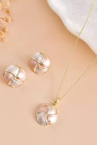 Elegant gold plated round pendant chain with stud earrings set for women