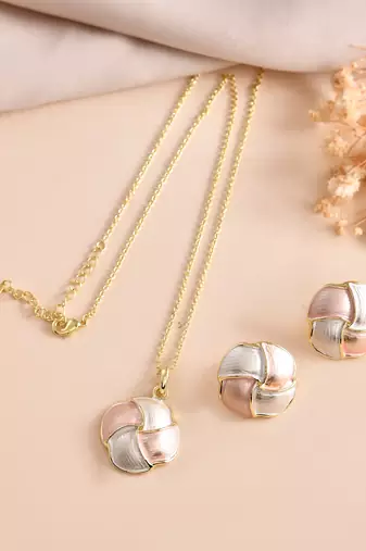 Elegant gold plated round pendant chain with stud earrings set for women