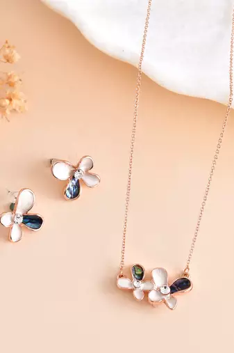 Butterfly pendant/chain set with crystal & enamel detailing