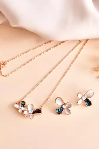Butterfly pendant/chain set with crystal & enamel detailing