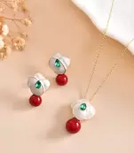Floral pearl drop pendant chain for women – elegant silver finish statement pendant set