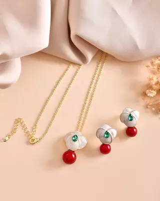 Floral pearl drop pendant chain for women – elegant silver finish statement pendant set 2