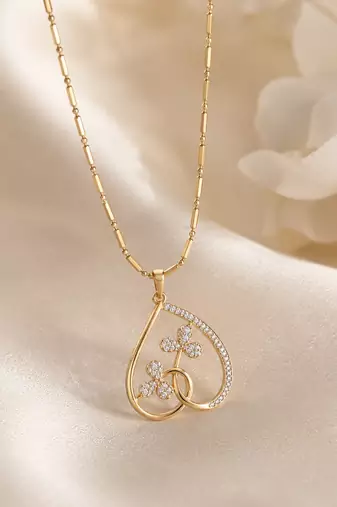 Premium gold plated heart shape pendant chain set for women