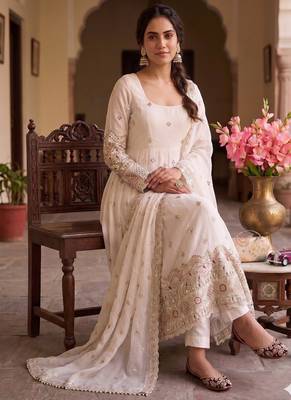  off-white anarkali suit for wedding 1