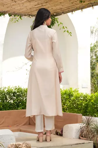 Ivory Floral Resham Emrboidered A-Line Silk Kurta Set-2