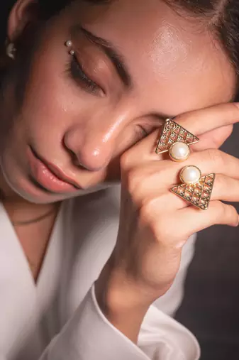 white brass ring with pearl geometric triangle work