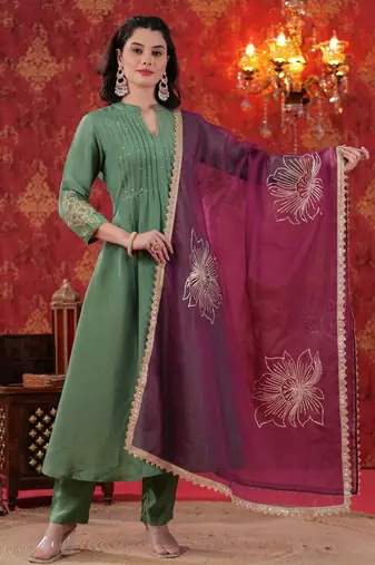 Wine Pintuck Kurta Set with Gota Work Organza Dupatta