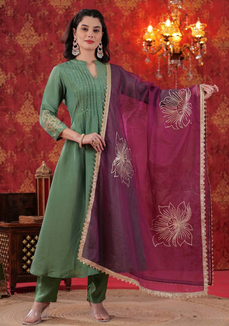 Wine Pintuck Kurta Set with Gota Work Organza Dupatta