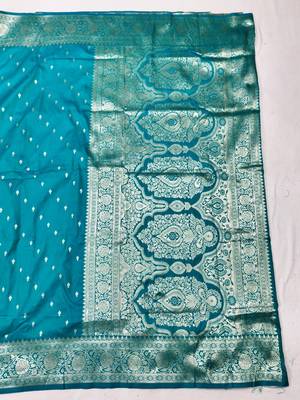 Blue zari woven silk traditional saree with blouse piece 2