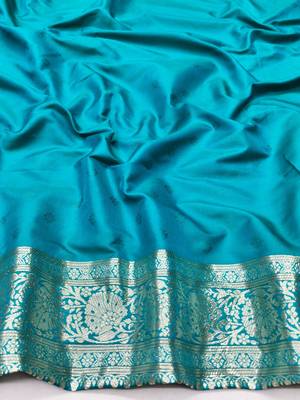 Blue zari woven silk traditional saree with blouse piece 4