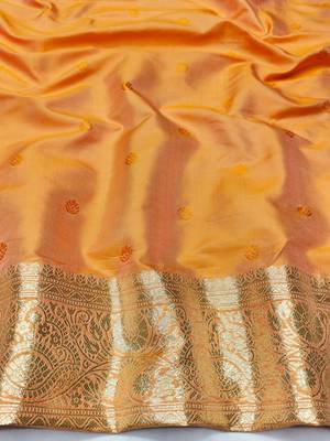 Light orange zari woven silk traditional saree with blouse piece 4