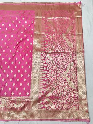 Pink zari woven silk traditional saree with blouse piece 2