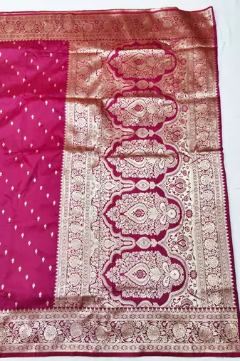 Rani zari woven silk traditional saree with blouse piece