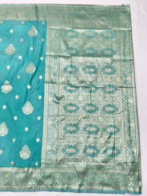 Light blue zari woven silk traditional saree with blouse piece 2